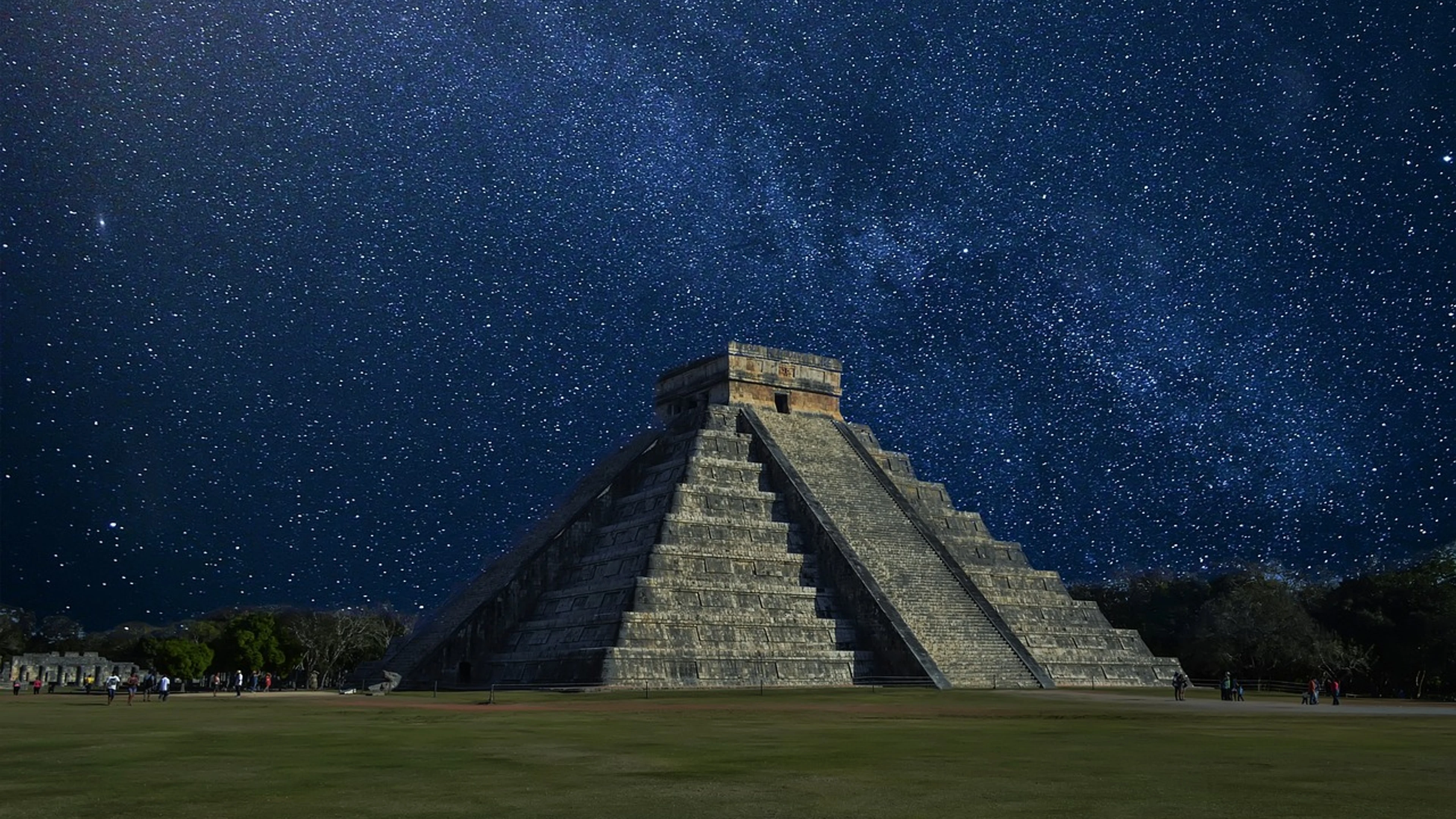 Chichen itza mexico pyramid - free 4K Ultra HD space wallpaper for desktop
