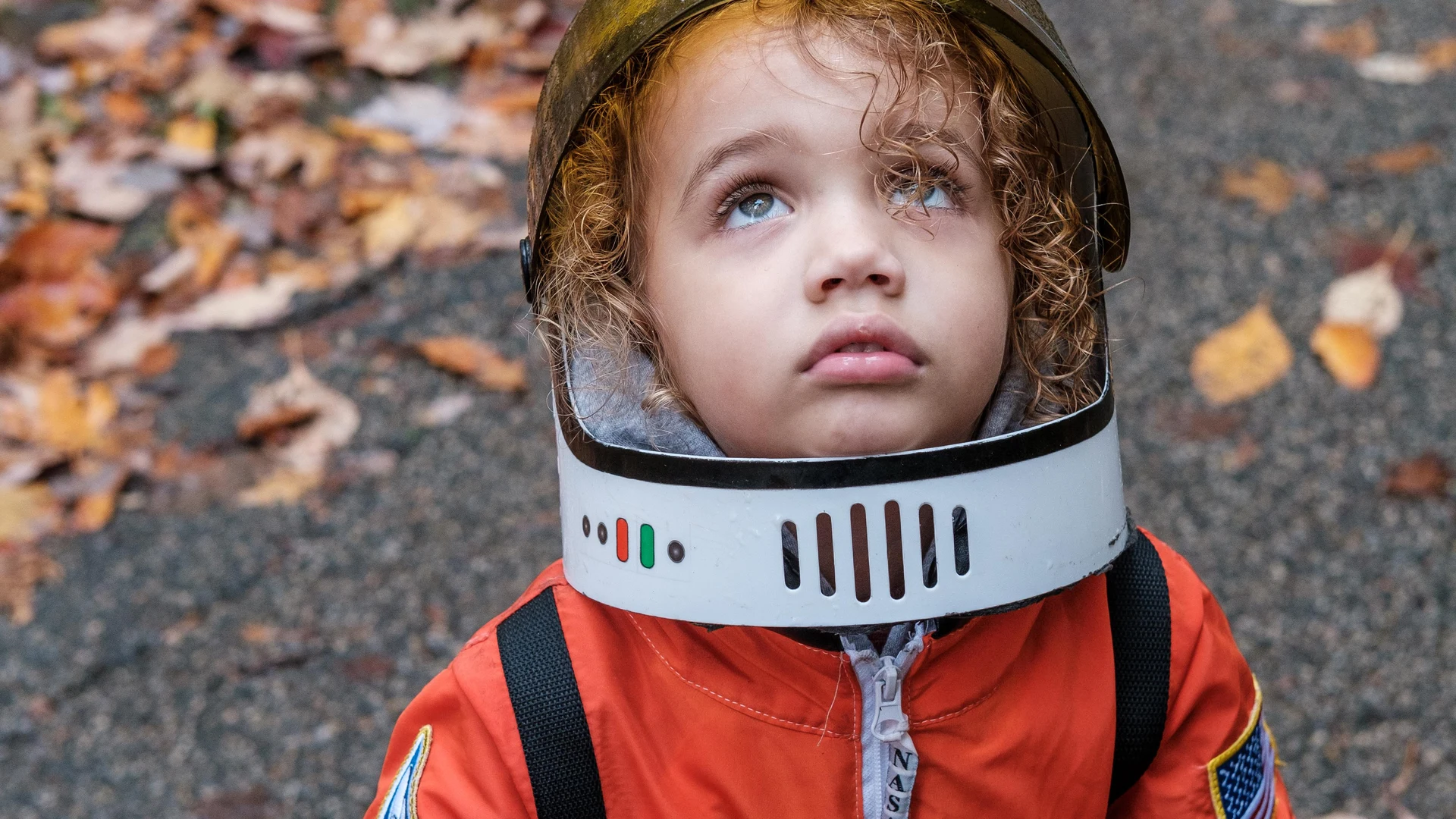 Child in Astronaut suit - free hd space wallpaper for desktop