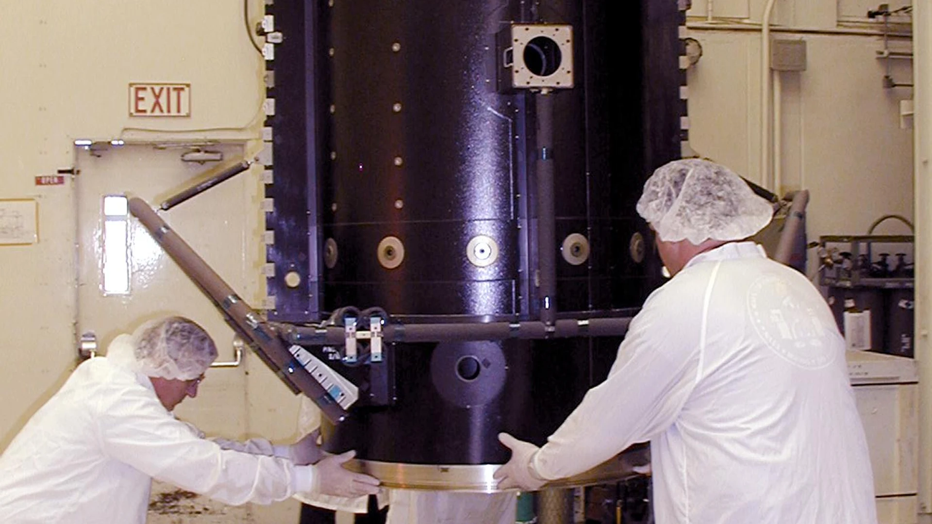 Dawn Spacecraft Being Assembled - free hd space wallpaper for desktop