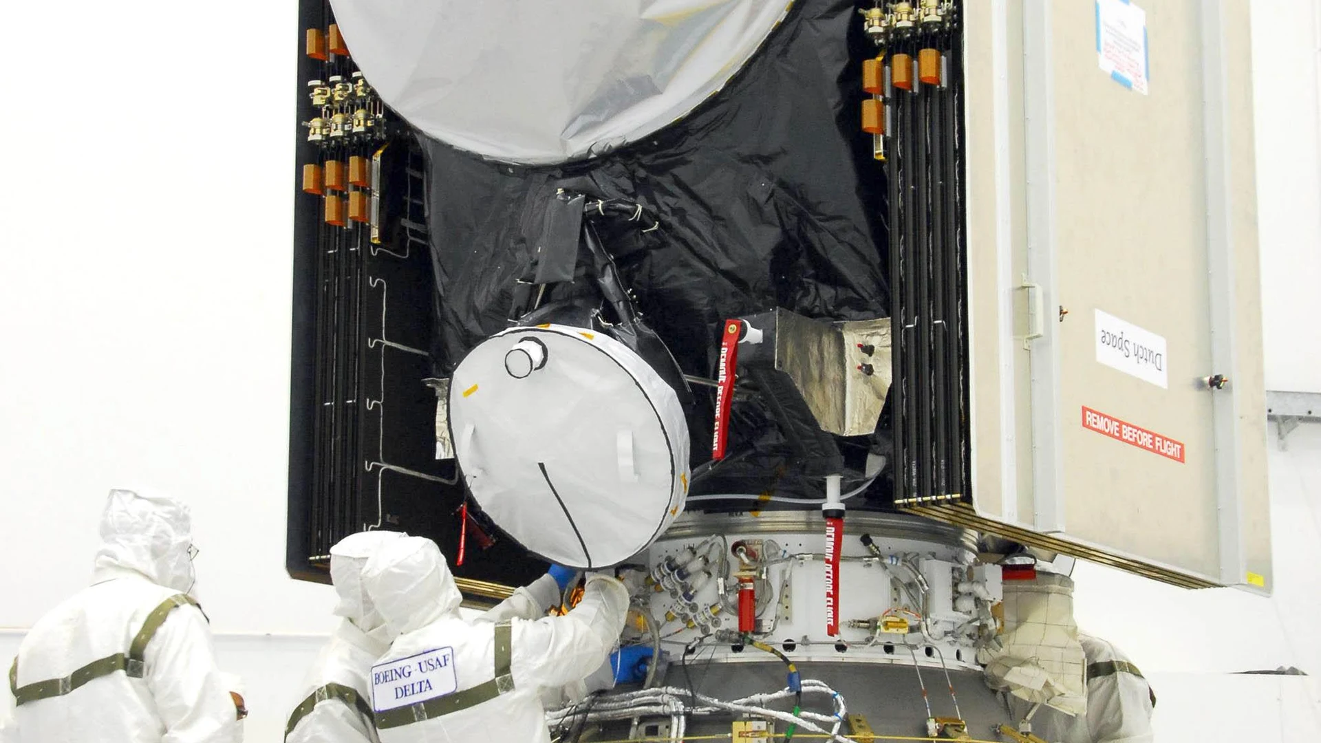 Dawn Spacecraft Secured - free hd space wallpaper for desktop