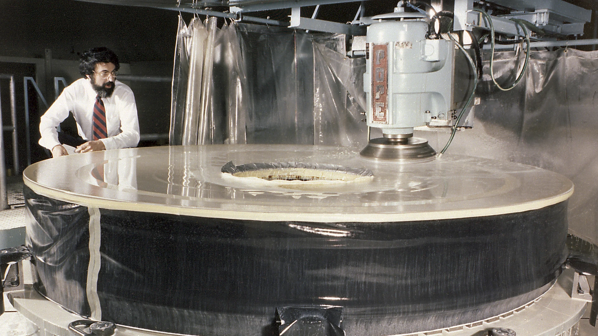 History of Hubble Space Telescope (HST) - free hd space wallpaper for desktop