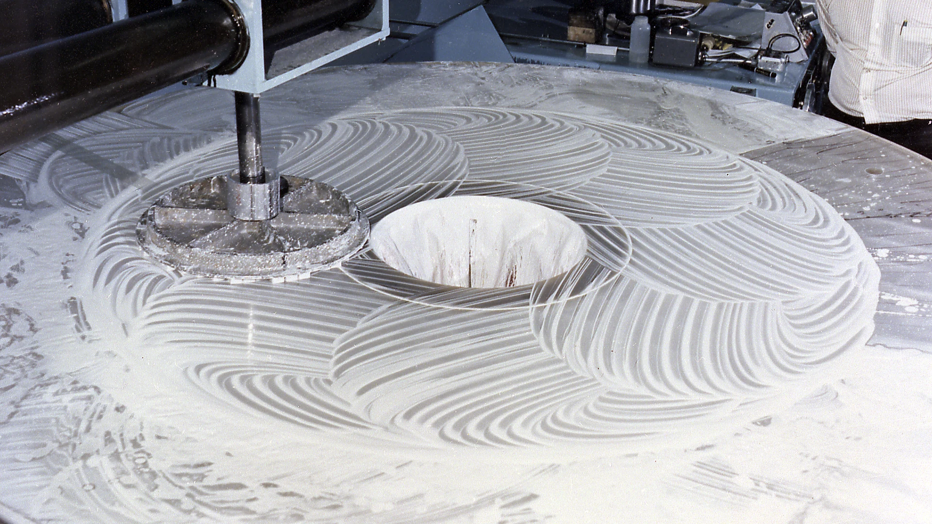 History of Hubble Space Telescope (HST) - free hd space wallpaper for desktop