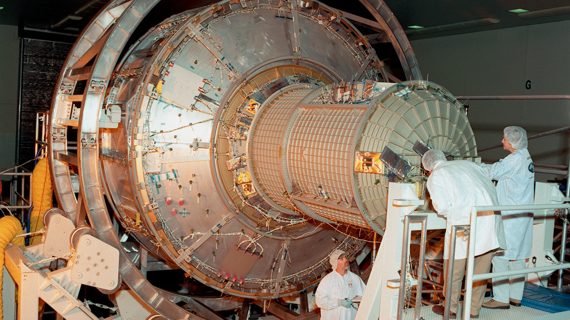 International Space Station (ISS) - free hd space wallpaper for desktop