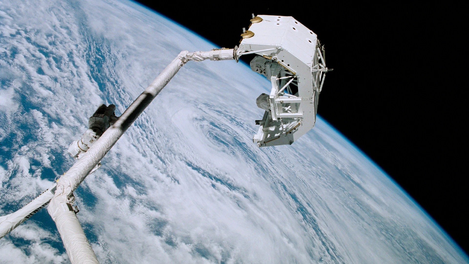 International Space Station (ISS) - free hd space wallpaper for desktop