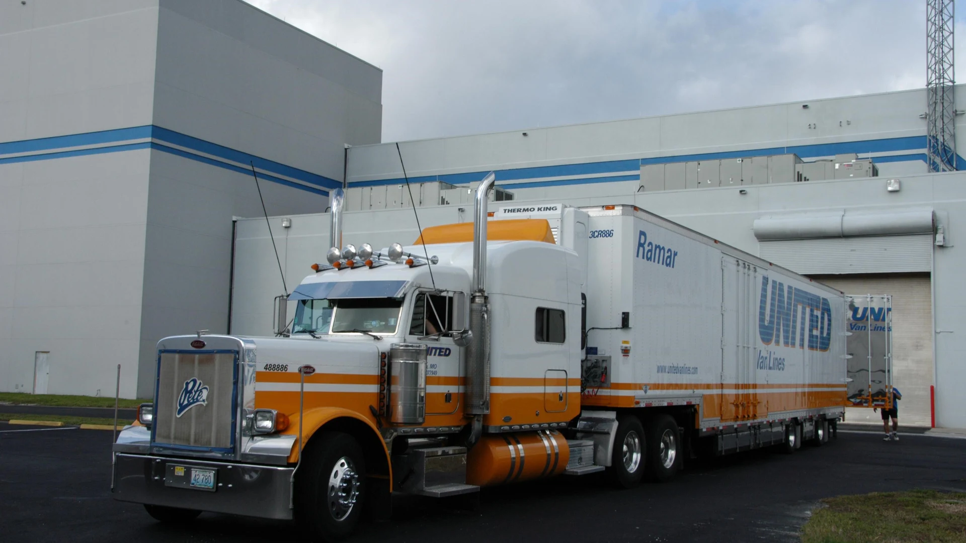 KSC-06pd2784 - free hd space wallpaper for desktop