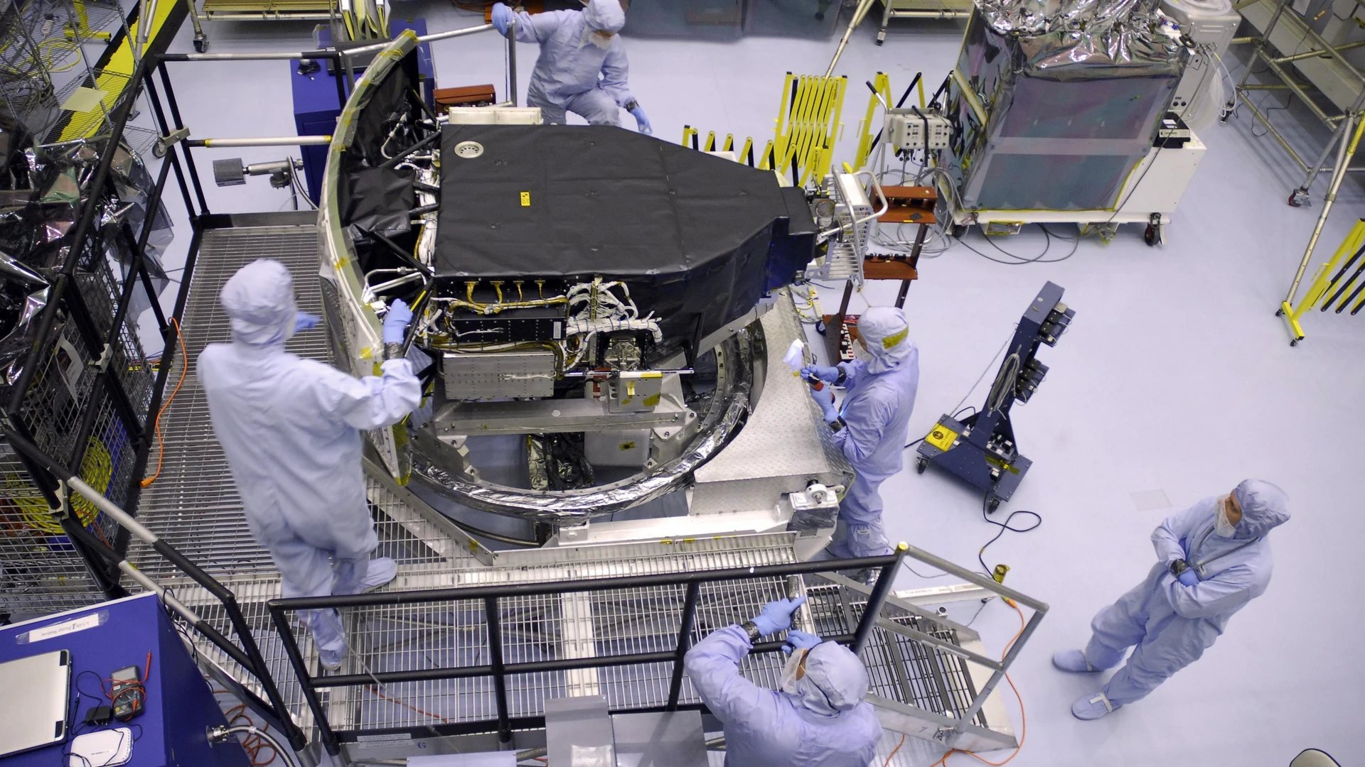 KSC-08pd2454 - free hd space wallpaper for desktop