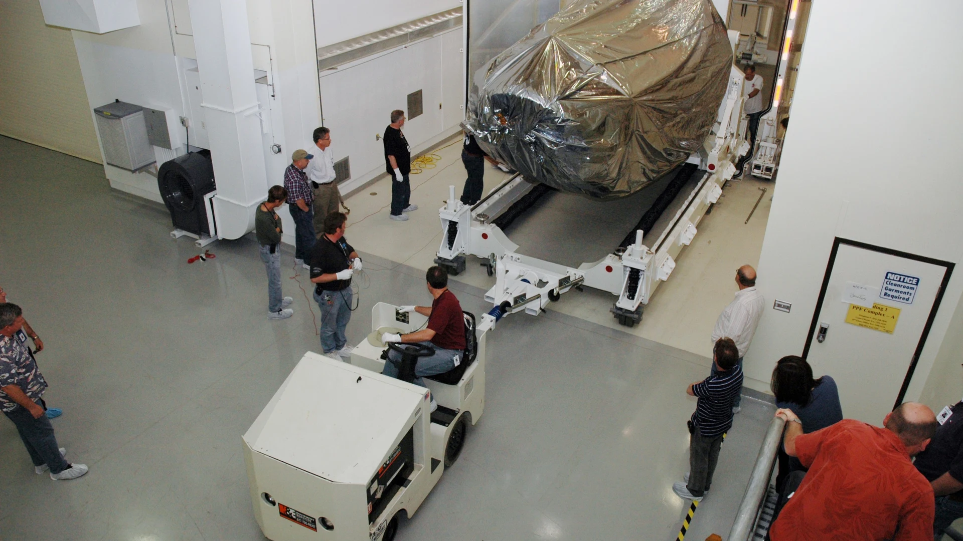 KSC-2009-1024 - free hd space wallpaper for desktop