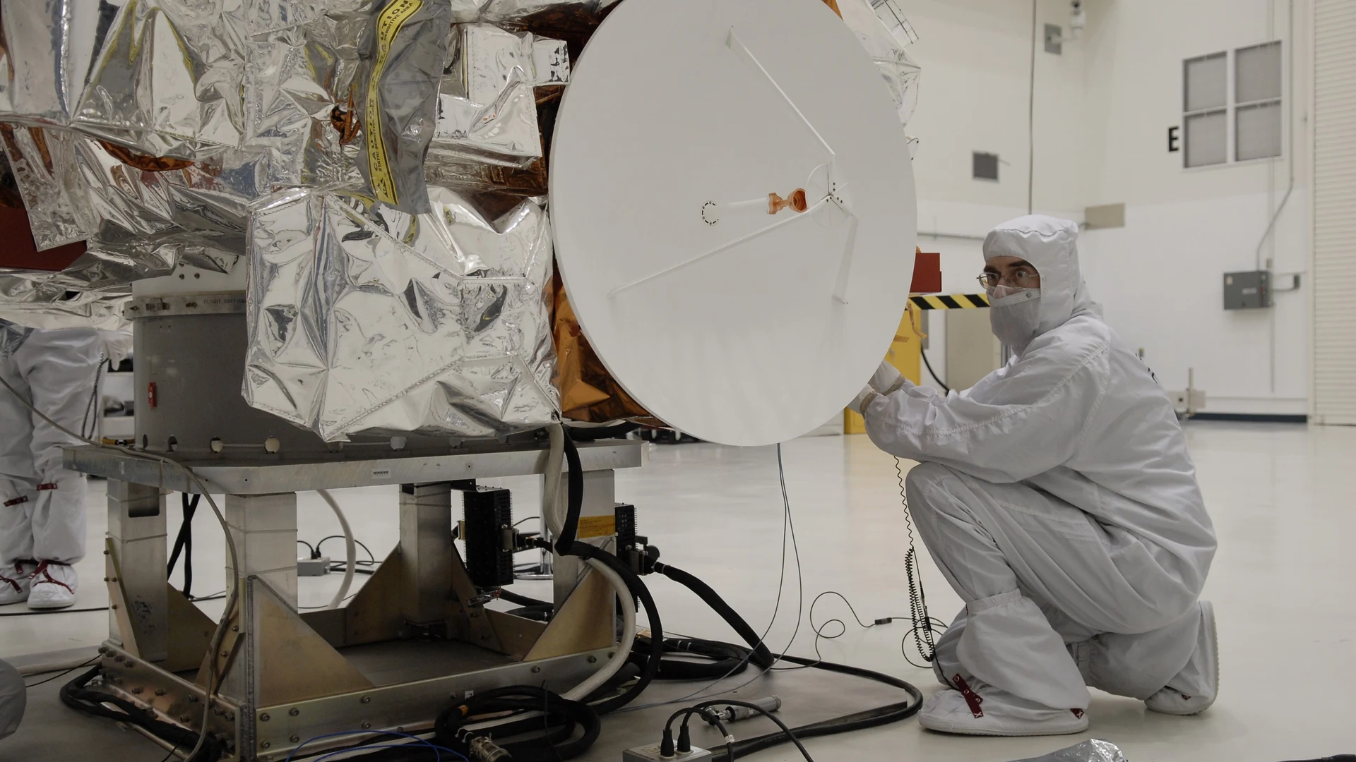 KSC-2009-1040 - free hd space wallpaper for desktop