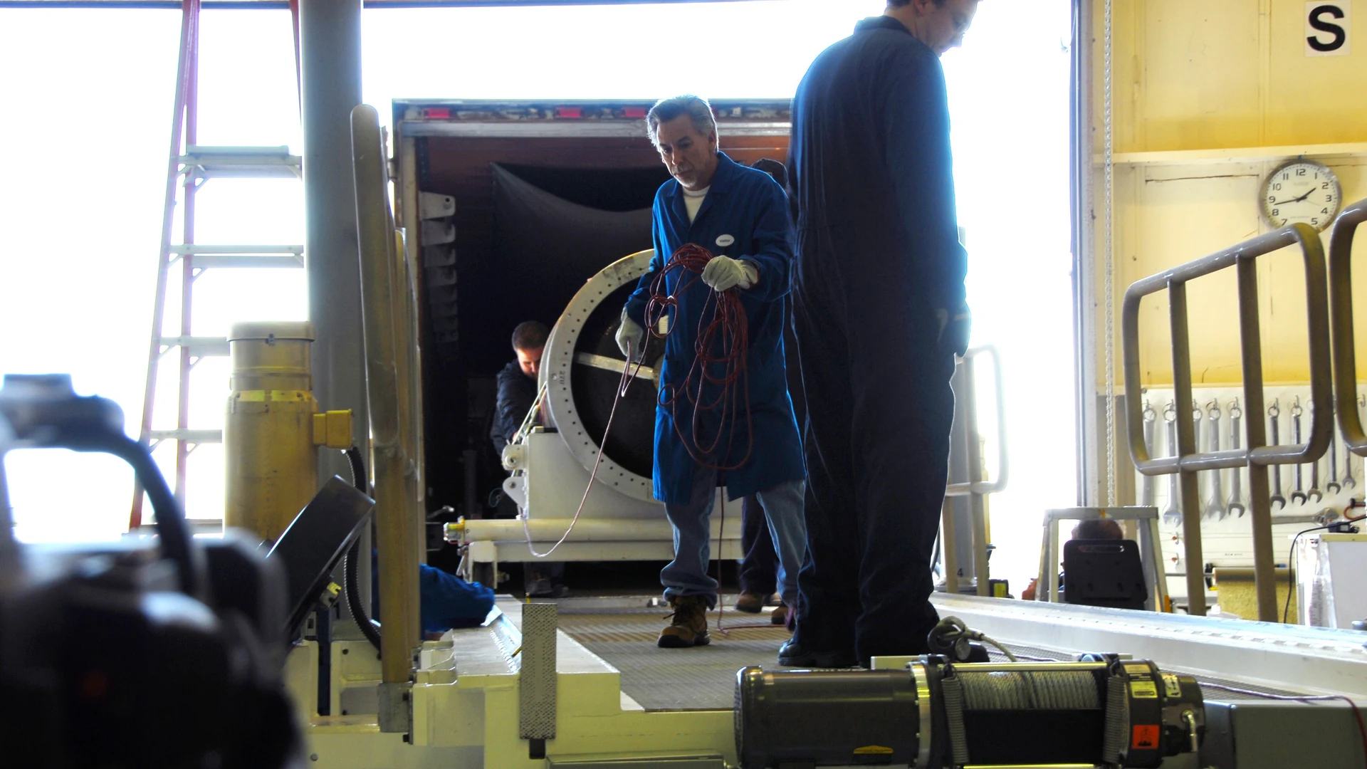 KSC-2010-5268 - free hd space wallpaper for desktop