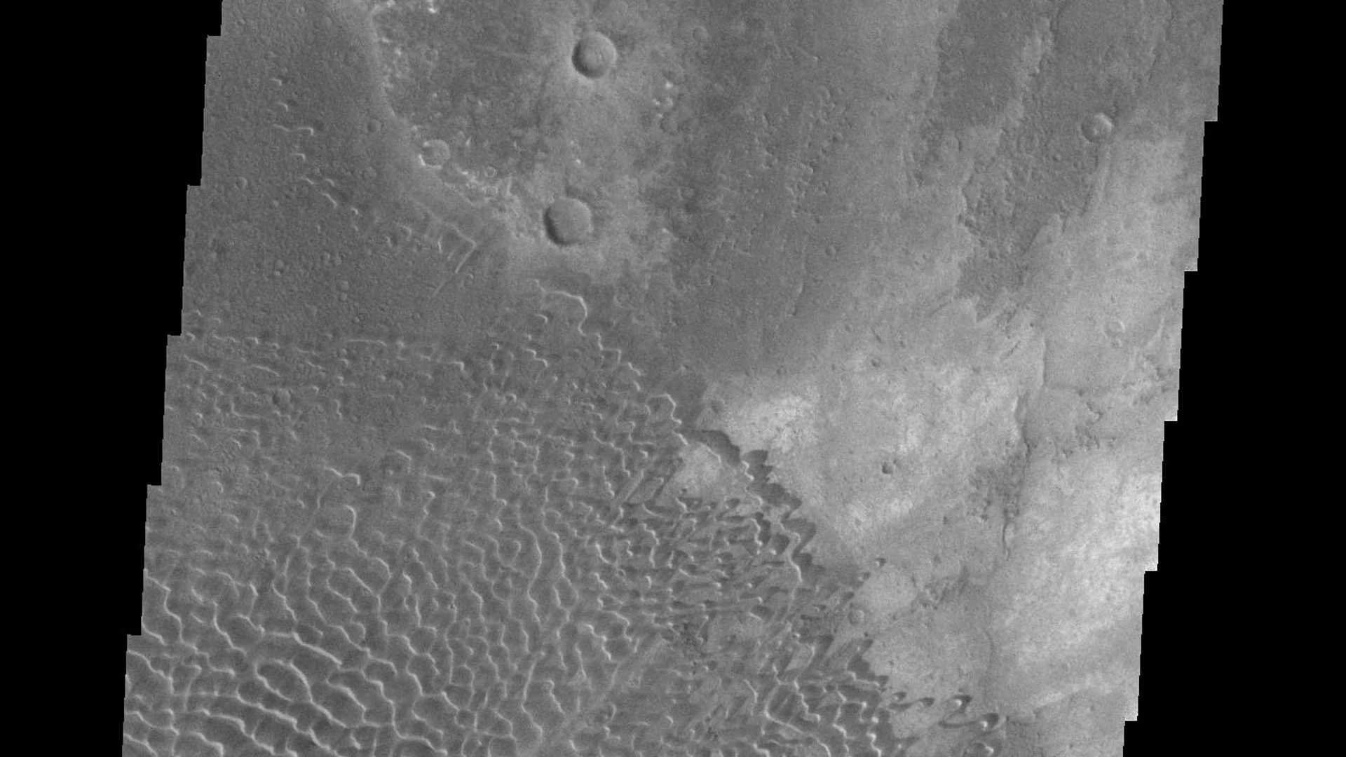 Nili Patera Dunes - free hd space wallpaper for desktop