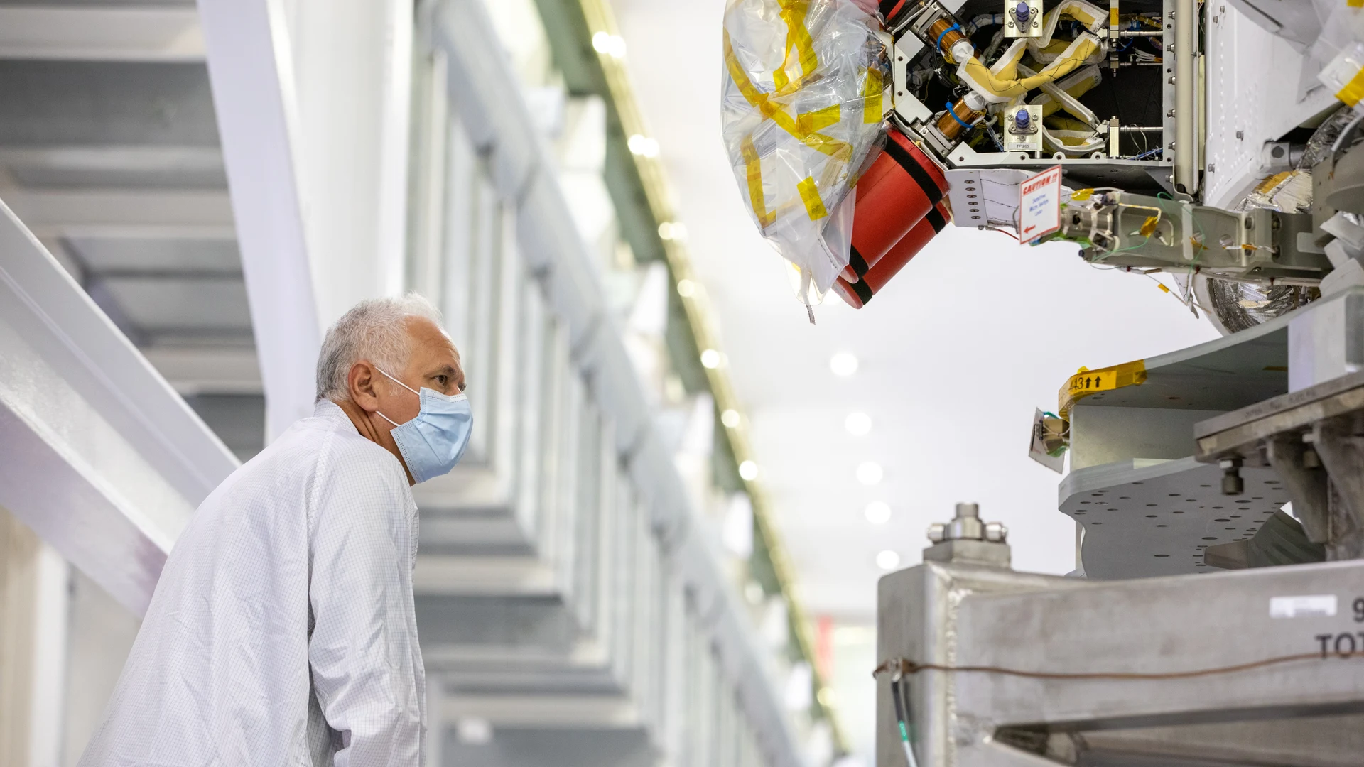 Orion Spacecraft Adapter (SA) Cone Install - free hd space wallpaper for desktop