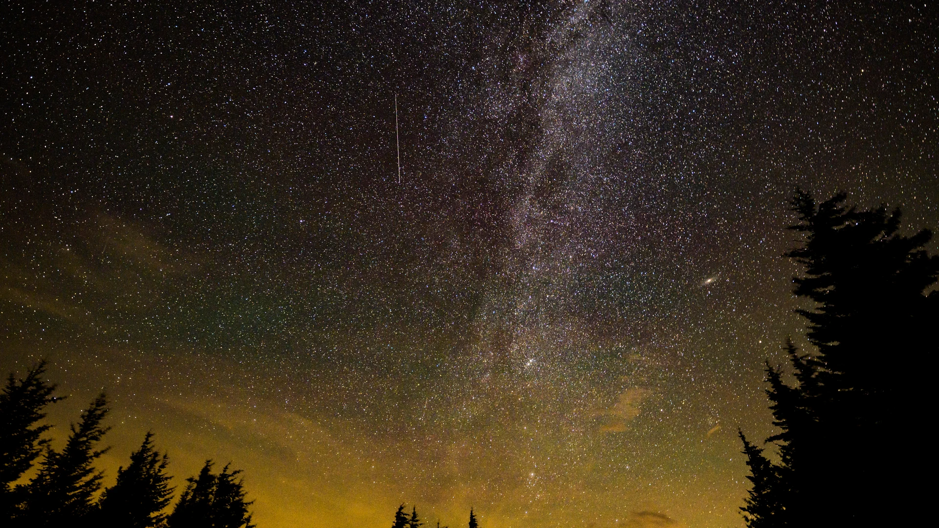 Perseid Meteor Shower - free hd space wallpaper for desktop