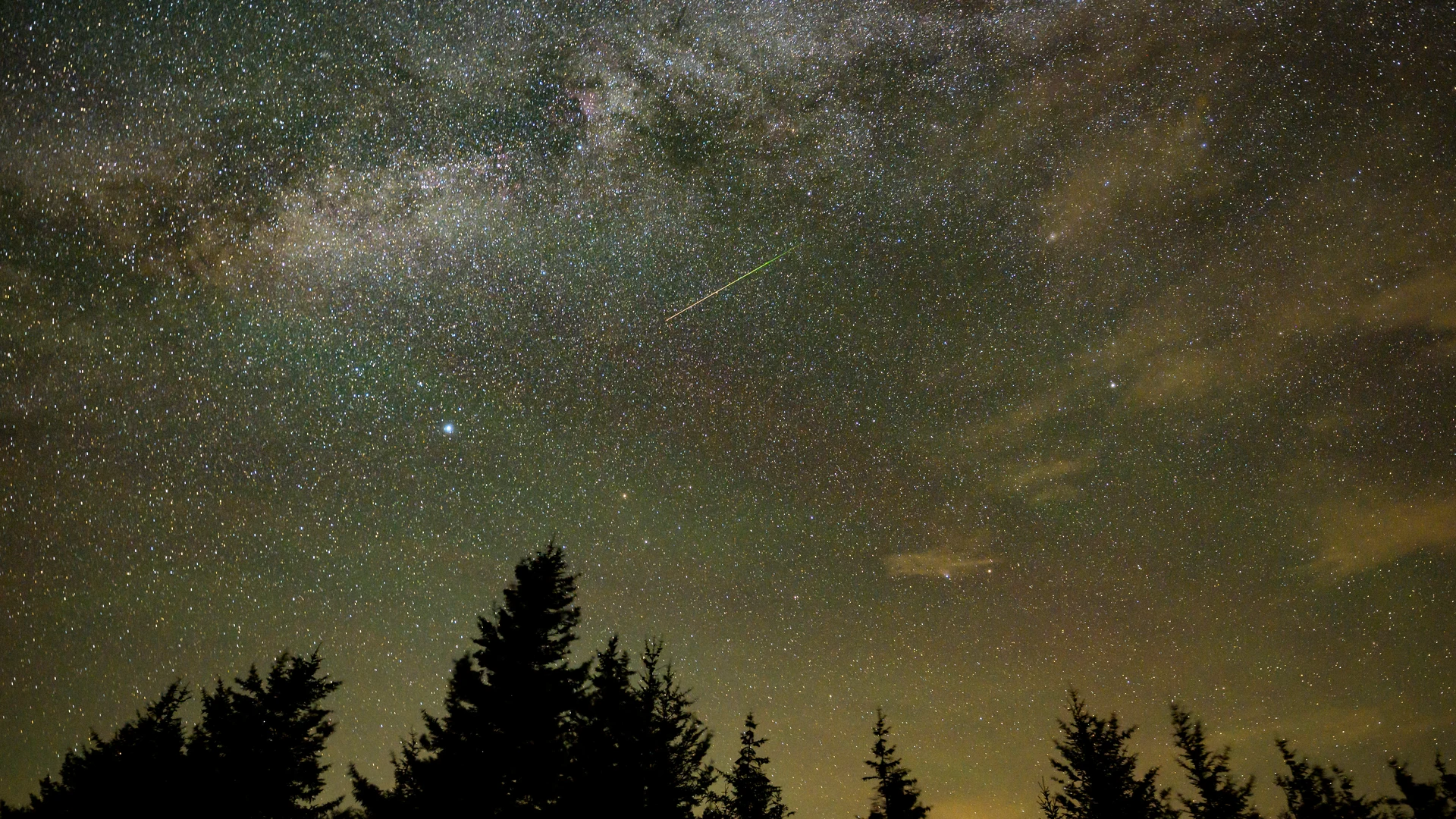 Perseid Meteor Shower - free hd space wallpaper for desktop