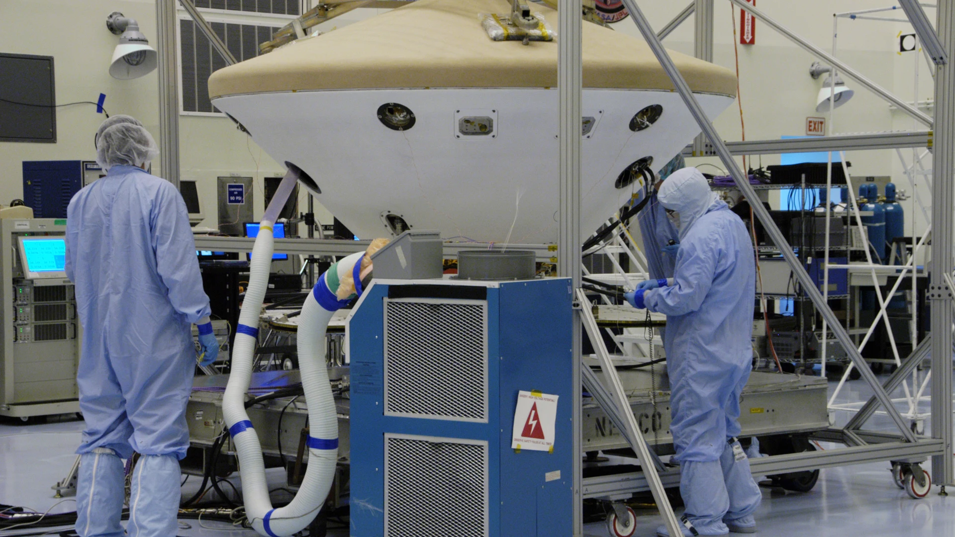 Phoenix Spacecraft Heat Shield Deployment Test - free hd space wallpaper for desktop