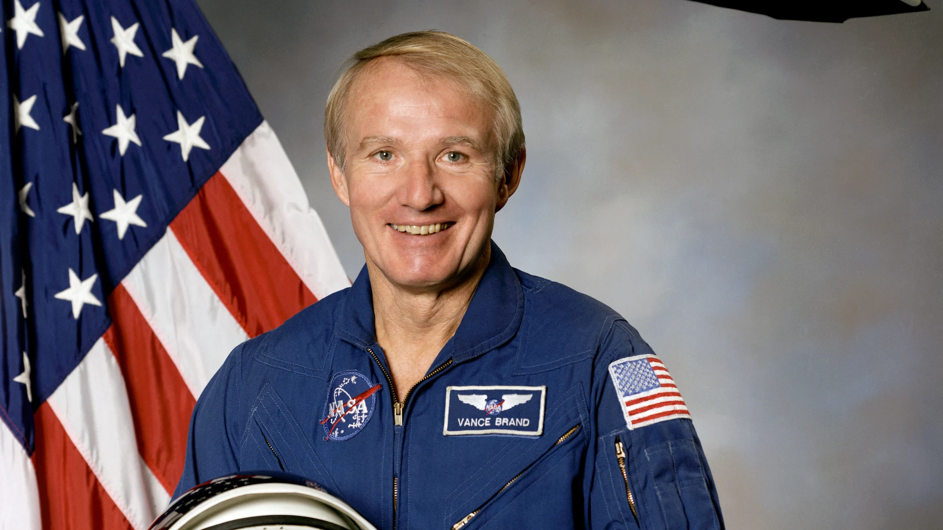 Portrait - Astronaut Brand, Vance D. - free hd space wallpaper for desktop