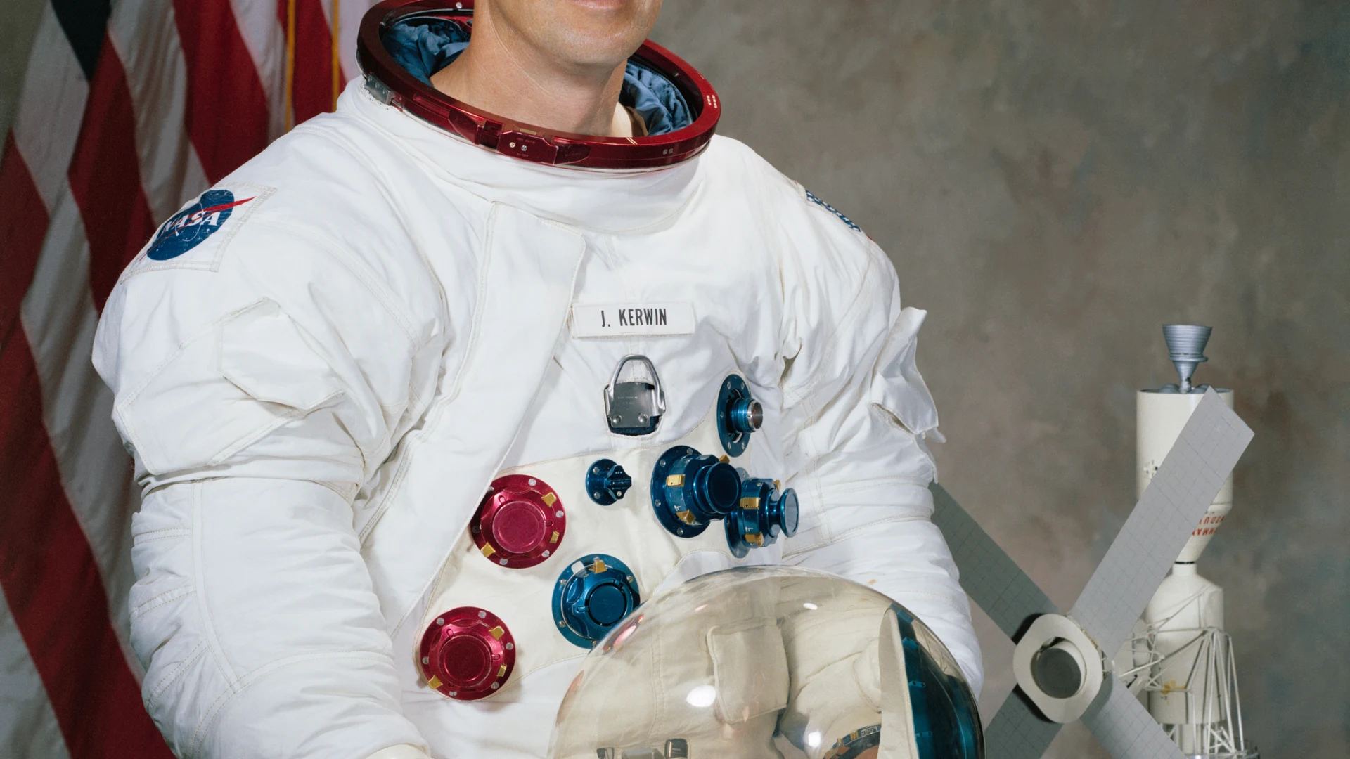 Portrait - Astronaut Joseph P. Kerwin - free hd space wallpaper for desktop