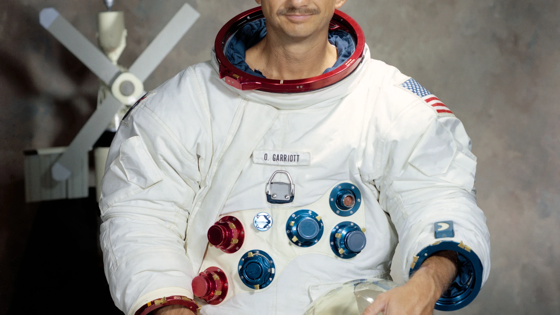 Portrait of Scientist-Astronaut Owen K. Garriott - free hd space wallpaper for desktop