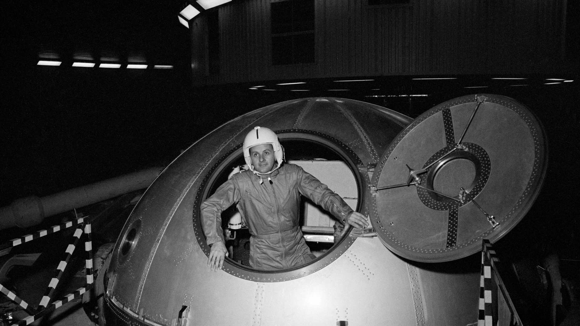 s68-20956 - free hd space wallpaper for desktop