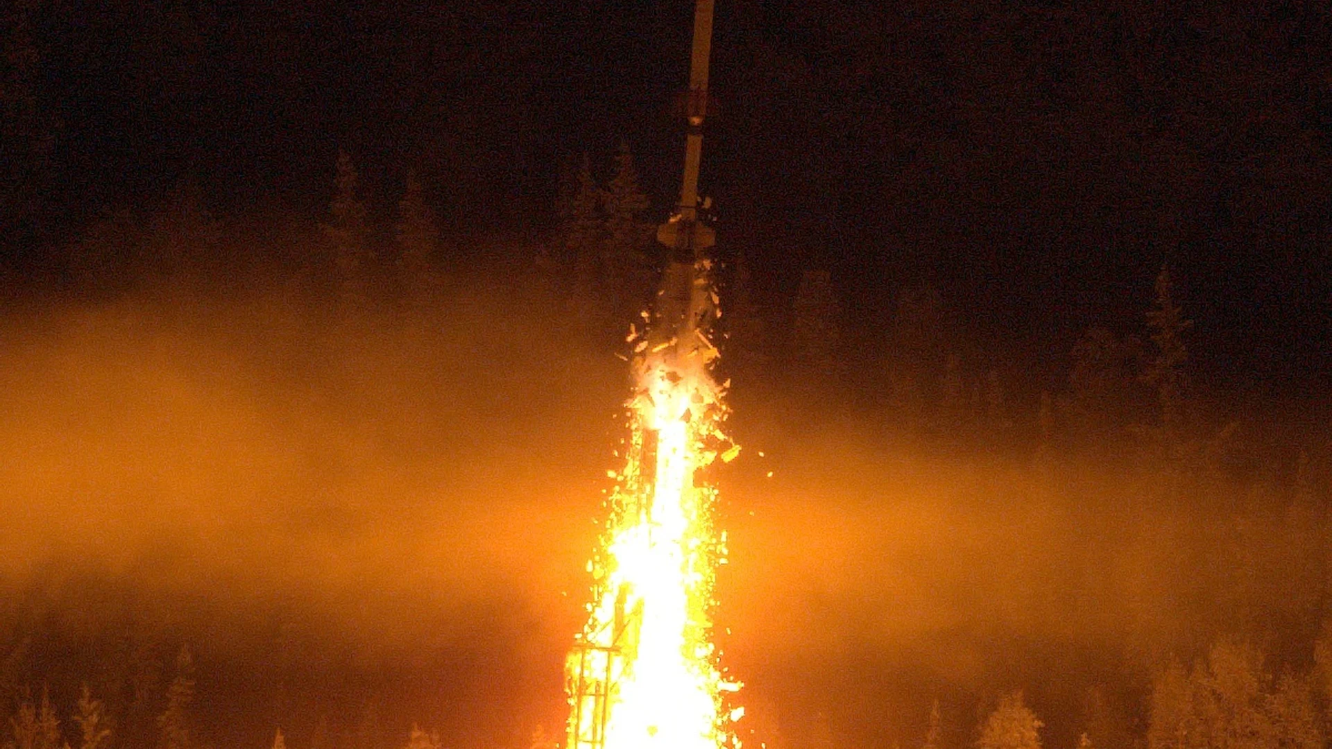 Sounding Rocket Launches Successfully from Alaska - free hd space wallpaper for desktop