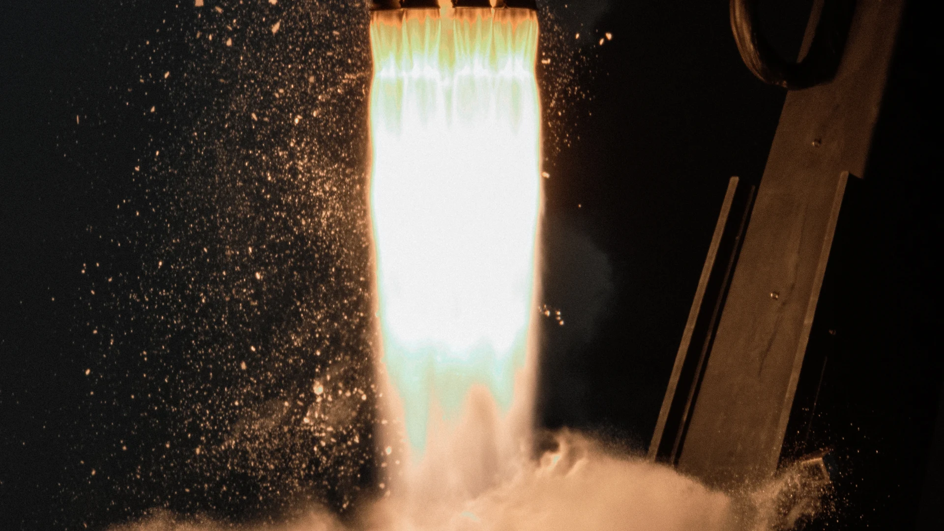 TROPICS Rocket Launch - free hd space wallpaper for desktop