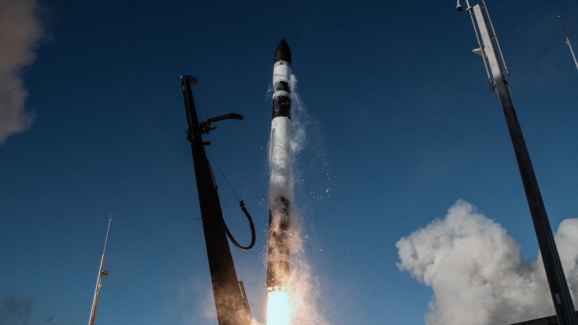 TROPICS Rocket Launch - free hd space wallpaper for desktop