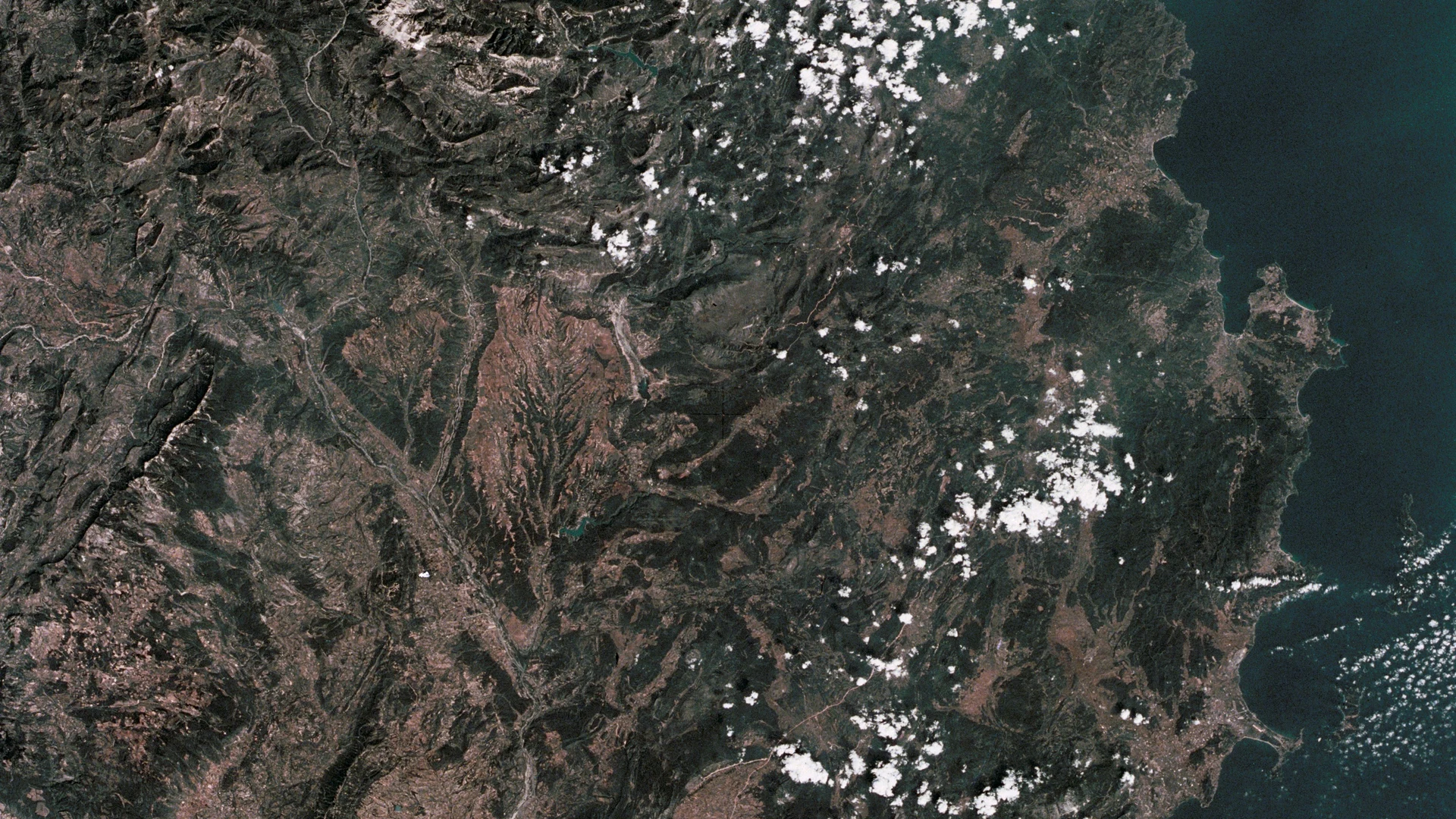 View of Mediterranean coastal area of southeastern France - free hd space wallpaper for desktop