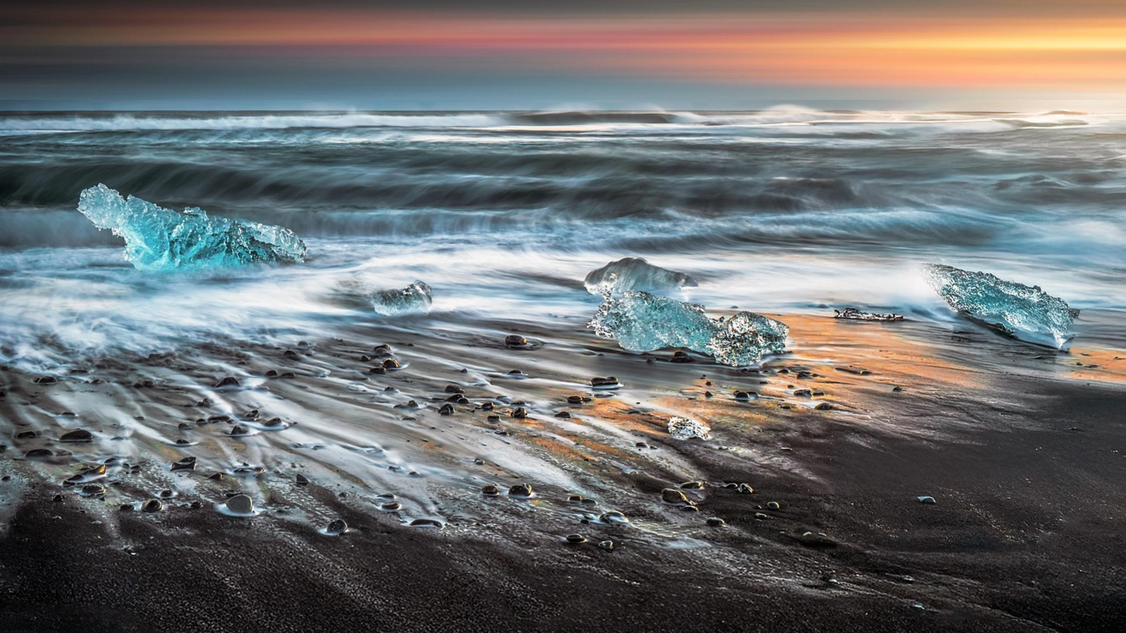 Iceland nature beach - free 4K Ultra HD sunset wallpaper for desktop