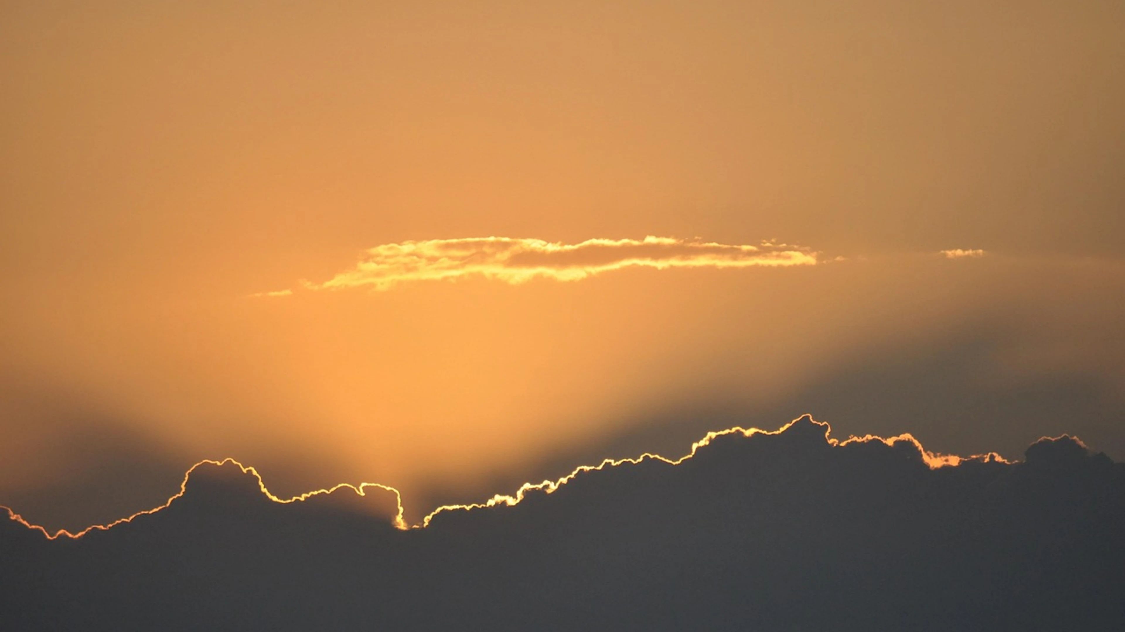 Sunset sky clouds - free 4K Ultra HD sunset wallpaper for desktop