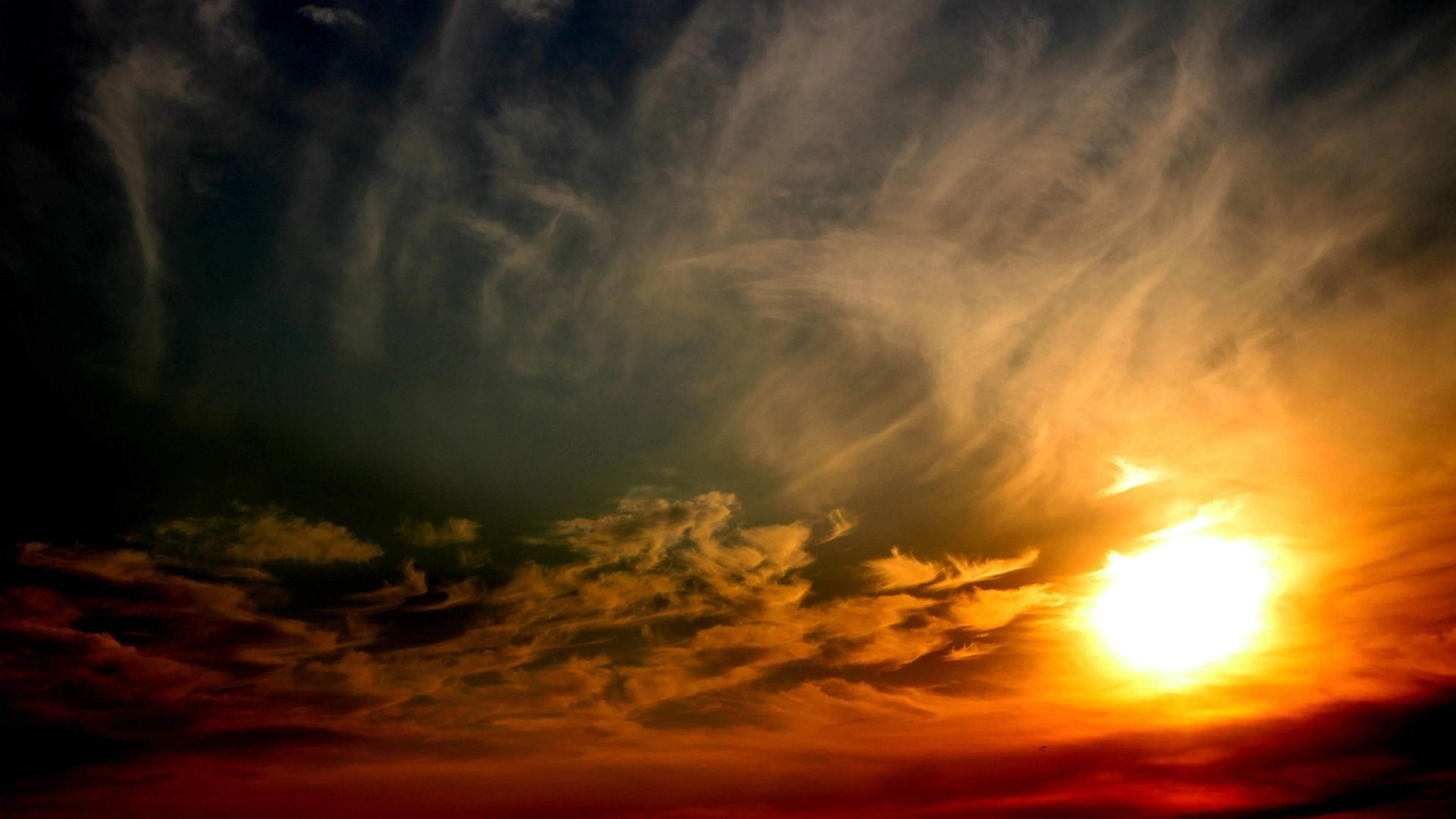 Sunset sky clouds - free 4K Ultra HD sunset wallpaper for desktop